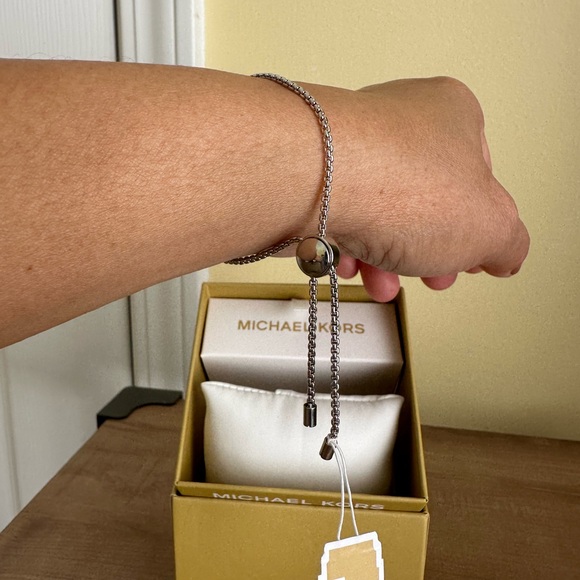 Michael Kors Signature Charm w/Stone Silver Bracelet, NWT - Picture 6 of 9